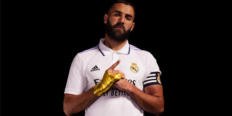 SPECIAL CELEBRATION TO BENZEMA FOOTBALLER OF THE YEAR FROM ADIDAS HAND OF GOLD