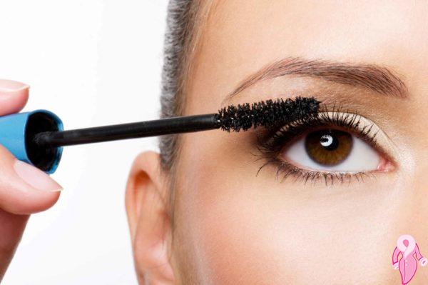 How Does a Mascara Allergy Pass Symptoms Treatment